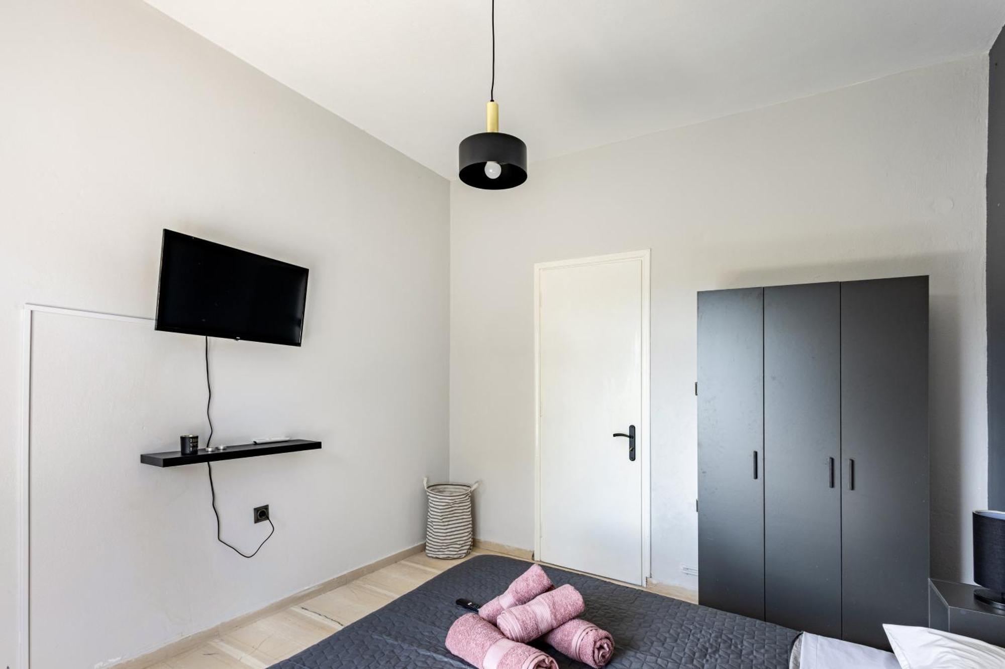Ilios Place Corfu 公寓 *